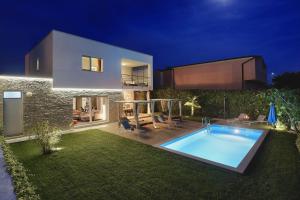 Villa Sky Dream for 8 persons near Novigrad