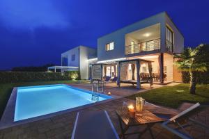 Villa Sky Dream for 8 persons near Novigrad 