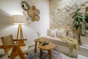 Villa Aarka - Chic Balinese Bohemian Retreat in Seminyak