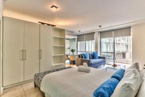 Harbour Bridge Waterfront