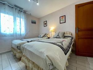 Villas Villa Anatole - parking prive - 900m Cite Medievale : photos des chambres