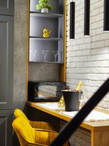 Akis CityChic Apartment