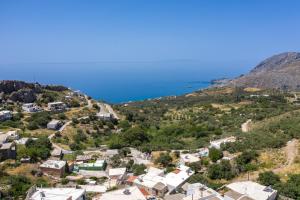 Stone Serenity,2BR Home in Sellia with Dreamy Sea Views