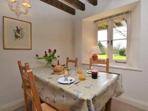 1 Bed in Frome St Quintin MANJE