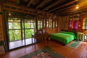 Bellavista Cloud Forest Lodge & Private Protected Area