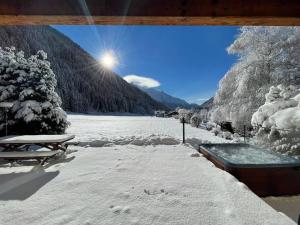 Chalet Melusine - Big Chalet w Spa Pool, Sauna, Huge Terrace, Views & Privacy!