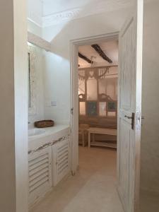 Pole Pole Beach House