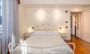 Villa Cecilia, Facing Luccas City Walls