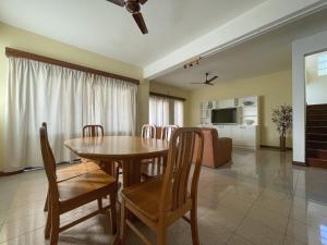 Ocean View Villa - Beauvallon villas