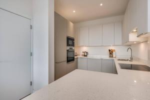 Premium Corporate & Family-Friendly Apartment in Belfast