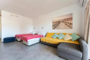 Pyr studio apartment