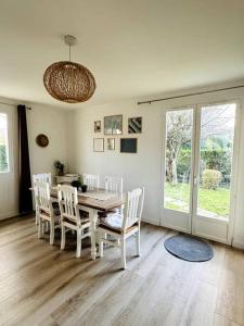 Maison rénovée et chaleureuse proche du mémorial