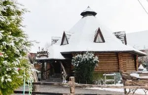 Kolyba Opryshkiv - 沙安