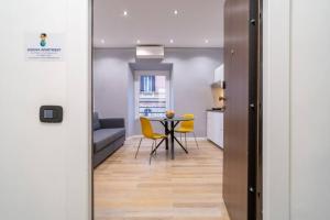 Simonas Vatican BuddyRent