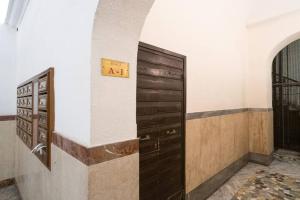 Simonas Vatican BuddyRent