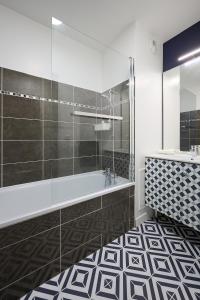 Appartements YELLOW House - Terrasse - Proche Paris et transports - Tout equipe : photos des chambres