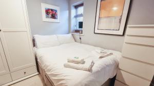 Cute & cosy 1 double bedroom garden flat
