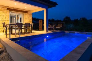 Villas Villa Maria: Piscine privative chauffee* Sauna Borne recharge vhl : photos des chambres
