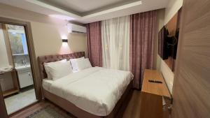 Golden Tulip Suite Apart