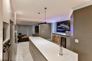 Chakas Terrace 7 - Luxurious Beach House