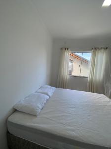 Apartamento confortável na praia de Bombas