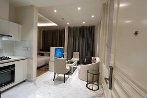 Luxury Leela residence studio apartment, near Bangalore airport,Manyata tech park