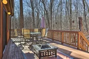 Near Bushkill Falls Poconos Family Getaway! - 布什基尔