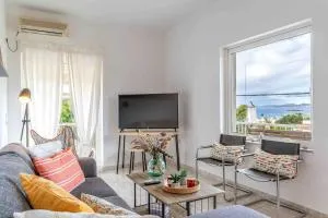 Sea view apartment with balcony-Saronida - 萨罗尼扎