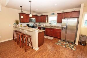 Oceanside, Hot Tub, Community Pool, CB51, OBXcape