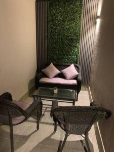 شقة جديدة ومميزة بحي الملقا