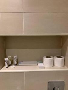 شقة جديدة ومميزة بحي الملقا