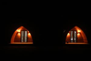 Căsuțe în mijlocul naturii - Wild Camp Avrig