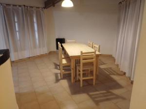 Casa grande en Mar del Plata, cochera, parrilla, parque, TV con wifii. IMPECABLE