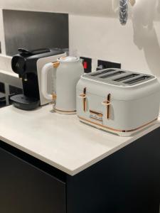 Modern Central Manchester 1 Bed Duplex With Balcony