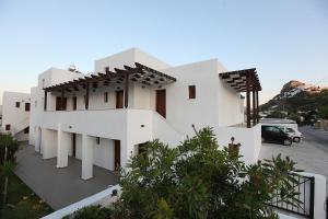 George Studios Skyros Greece