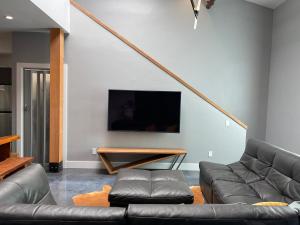 Petaluma Warehouse Lofts unit E