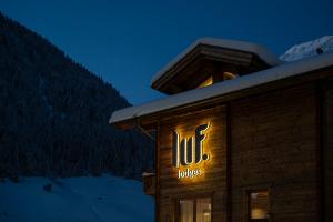 Luf Lodges