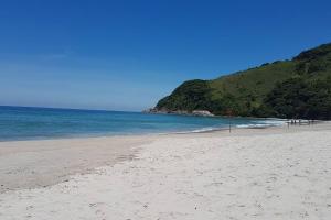 Apto 06 SUN HOUSE em Maresias à 100mts da praia