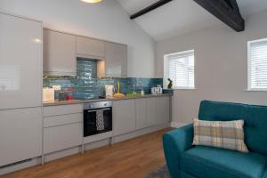 The Sorting Office - Spacious Modern Home with parking in Central Ambleside