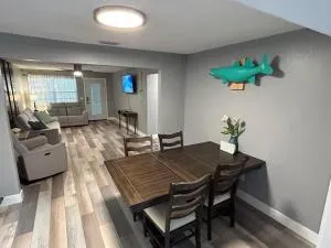 Cozy home with 3 bedrooms house - St Petersburg