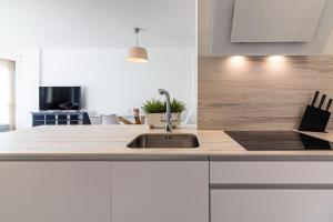 Andalucía 4 bedroom with parking FreshApartments