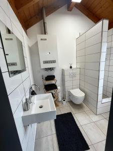 Stilvolle Wohnung mit Terasse und Garten