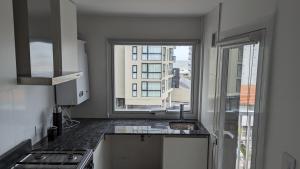 Departamento a estrenar zona Constitución y la costa a metros del mar con cochera