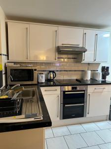 Amazing Gantshill Studio Annexe & Free Parking