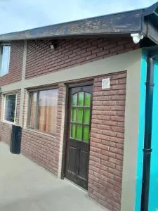 Alojamiento Los Guanacos - Colonia Francisco Perito Moreno