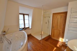 B&B / Chambres d'hotes Chambres d'hotes Chateau De Grunstein : photos des chambres