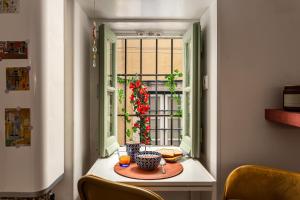 Historic Alfama Cave Studio - Medieval Quarter Experience