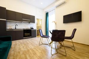 Luxury Apartment in Central City