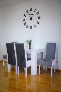 Smallville Apartment