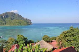 The Cobble Beach Hotel- Phi Phi Island